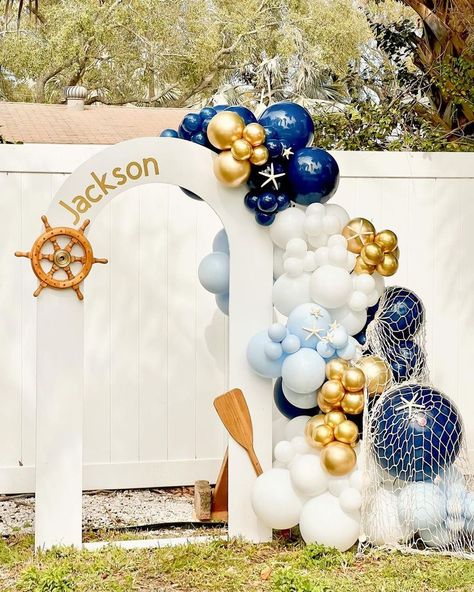 Sailor Baby Shower Theme, Nautical Birthday Decorations, Nautical Baby Shower Boy, Sailor Baby Showers, Sailor Birthday, Surf Birthday Party, First Birthday Balloons, Ocean Birthday Party, Nautical Birthday Party