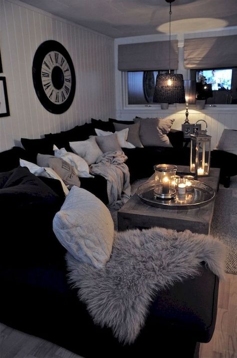 Black And White Living Room Decor, Black Couches, Black Living Room Decor, White Living Room Decor, Серая Кухня, Black And White Living Room, Black Living Room, Living Room Decor Cozy, White Living