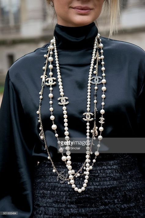 Fashion Blogger Thassia Naves wears a Chanel necklace, skirt and shirt on day 8 during Paris Fashion Week Spring/Summer 2016/17 on October 6, 2015 in Paris, France. (Photo by Kirstin Sinclair/Getty Images)Thassia Naves Pearl Necklace, Coco Chanel, Paris Fashion, Wearing Pearls, Pearls Necklace, Chanel Bag, Paris Fashion Week, Coco, A Woman