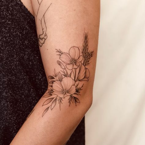 LIANNA on Instagram: “Poppies + wheat ♥️ thank you Michelle! // If you love pieces like this, I’ll have some similar but still very original designs ready to be…” Literary Tattoos, Korea Tattoo, Floral Arm Tattoo, Side Hip Tattoos, Forearm Flower Tattoo, Wrist Tattoo Designs, Wrist Tattoo Ideas, Poppies Tattoo, Flower Tattoo Arm