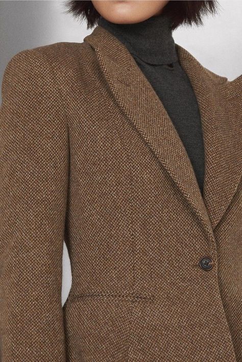 Ralph Lauren Looks, Preppy Winter Outfits, Ralph Lauren Scarves, Ralph Lauren Womens Clothing, Jacket Outfit Women, Preppy Winter, Herringbone Blazer, Polo Women, Herringbone Tweed