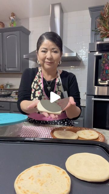 Gorditas Recipe Mexican Maseca, Gorditas Recipe Mexican Easy, How To Make Gorditas, Mexican Gorditas Recipe, Easy Gorditas Recipe, Goetta Recipes, Homemade Gorditas, Mexican Gorditas, Gorditas Recipe Mexican