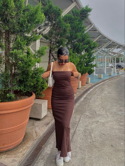 outfit ideas, ootd, brown dress, dress outfit ideas, pic poses ideas, hairstyle idea, zigzag hairstyle Dress With Jordans, Fitted Dress Outfit, Brown Dress Outfit, Brown Fitted Dress, Brown Dresses Outfit, Brown Maxi Dresses, Hairstyle Idea, Cozy Outfits, Pic Poses