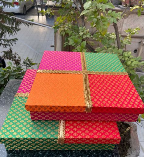 Colorful Brocade Sweet Mithai boxes for Indian wedding Bhaji Box Wedding, Mithai Boxes Packing, Sweet Mithai, Mithai Boxes, Wedding Packing, Romantic Room Decoration, Acrylic Rangoli, Trousseau Packing, String Wall Art