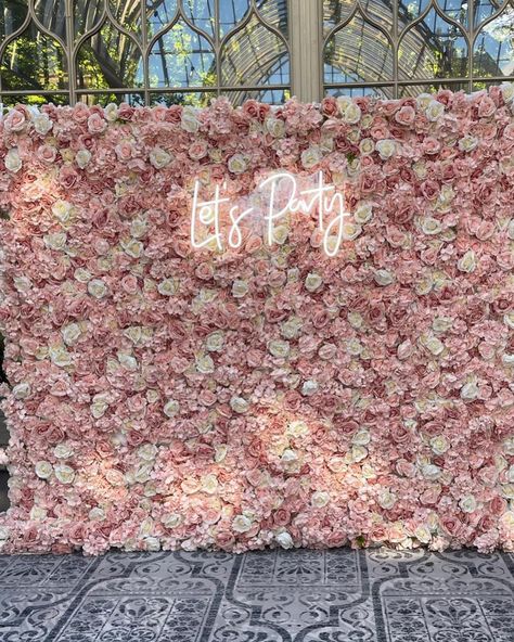 Wall Blush, Rose Flower Wall, Pink Flower Wall, Flower Walls, Top Table, Hello Gorgeous, Event Styling, Bat Mitzvah, Pink Flower