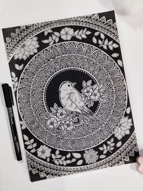 मंडला आर्ट Drawing, Pen Art Work Illustrations, Mandela Art Design, Mandala Art Design Creative Beautiful, Bird Mandala Art, Dream Catcher Mandala Art, Black And White Drawing Ideas, Best Mandala Art, Mandala Art Ideas Creative