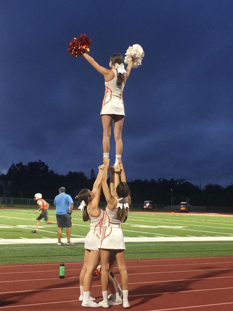 Cheerleading, Ryen Trevarrow, Cheer Photo, Sideline Cheer, Hilarious Photos, Grooming Tips, Perfect Moment, Football Season, Photo Poses