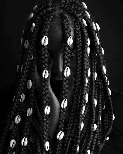 🖤🖤 Reposted from @blackart365 B R A I D S photography by arnaud_mellah ——— Shooting avec @mousso_paris En mode Cauri —— #braids #blackwomanmagic #blackculture #blackart #cowrieshell Black Metal Art, Pretty Braided Hairstyles, Penteado Cabelo Curto, Cowrie Shell, African Hairstyles, Metal Art Prints, Black Culture, Hair Art, Afro Hairstyles