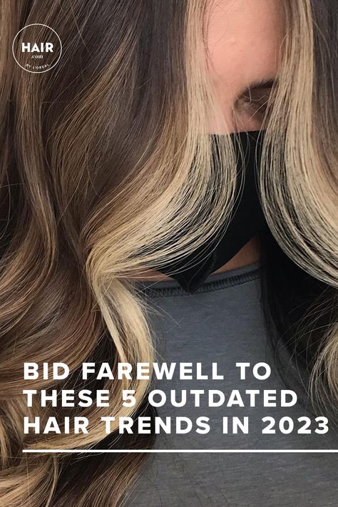 Before we can fully embrace the hair trends in 2023 however, there are a few 2022 hair trends that we have to leave in the past. 2022 Hair Trends, Current Hair Trends, Spring Hair Color Trends, Trends In 2023, New Hair Color Trends, Winter Hair Trends, Spring Hair Trends, Summer Hair Trends, Long Hair Trends