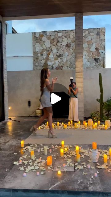 Wedding Forward™ | Bridal Blog on Instagram: "She said YES!❤️⁠ ⁠ ⁠ ⁠ Video: @kassigojcaj⁠ Photographer @mexico_perfect_proposal⁠" Proposal Must Haves, Backyard Proposal Ideas, Proposal Photoshoot Ideas, Proposal Set Up Ideas, Surprise Proposal Pictures, She Said Yes Engagement, Proposal Video, Dream Proposal, Proposal Videos