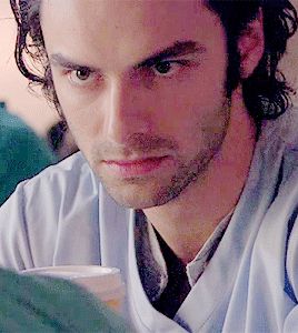 https://68.media.tumblr.com/69ced0c52556879e7210cf054b851dd9/tumblr_o6vb4erStl1ro95bto3_400.gif Intense Stare, Aidan Turner, Yes Please, Gif, Media, Tumblr