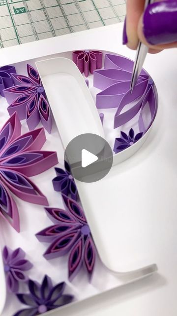 H Words Letter Design, Diy Crafts Origami, Paper Quilling Rose, Quilling Videos For Beginners, Quiling Paper Ideas, Quilling Tutorial Step By Step, Paper Quilling Letters, Quilled Mosaic, Craft Paper Ideas