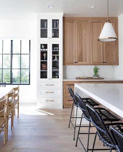 Style Me Pretty Living on Instagram: "We love a good break in cabinetry style that makes your best kitchen accessories just really POP. ✨ ​ ​📸: @jwhhomes ​design: @lindsay_hill_interiors" White Oak Floors Kitchen, Island Lights Kitchen, White Oak Kitchens, White Display Cabinet, Greige Design, Style Me Pretty Living, White Kitchen Island, Light Wood Floors, Hill Interiors