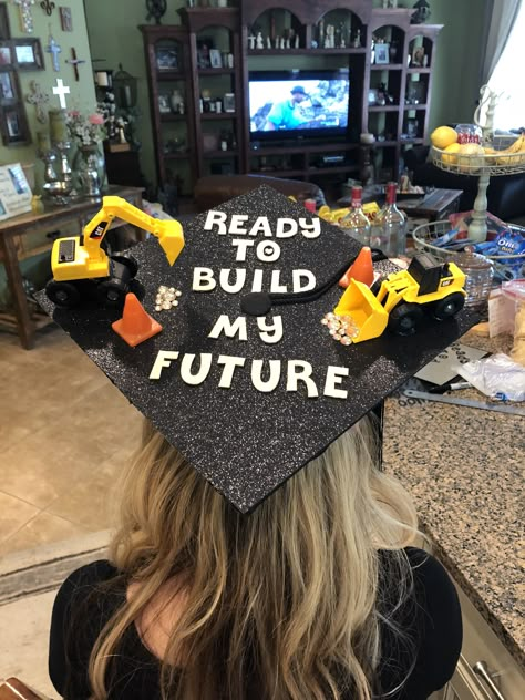 Construction Science graduation cap! Graduation Cap Designs Construction, Civil Engineer Graduation Cap, Toddler Graduation Cap Decoration, Cap Decoration Graduation Engineering, Civil Engineering Graduation Party Ideas, Civil Engineering Cap Graduation, Welding Grad Caps, Construction Graduation Cap, Car Graduation Cap Ideas