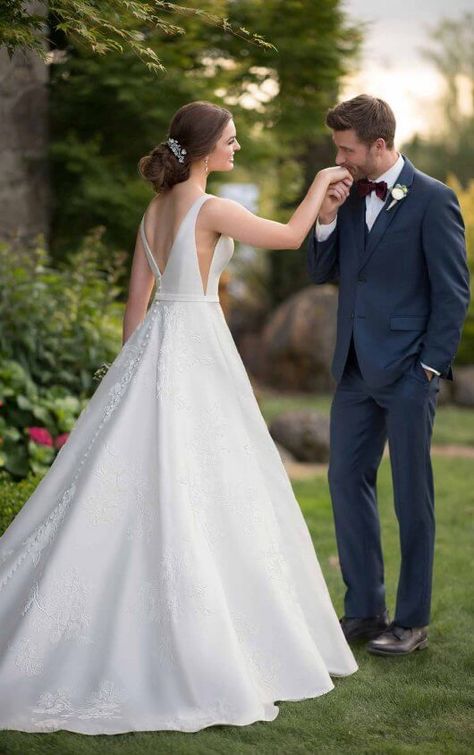 Classic Ballgown Wedding Dress with Lace Detailing - Traditional Gowns, Wedding Portrait Poses, Western Wedding Dresses, Wedding Dress With Lace, Essense Of Australia, Wedding Picture Poses, Wedding Couple Poses, Wedding Photos Poses, Classic Wedding Dress