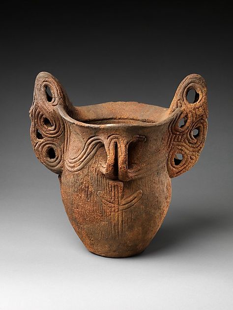 Deep Vessel with Handles, Japan: Middle Jōmon period (ca. 3500–2500 B.C.). Metropolitan Museum of Art, New York. Jomon Era, Jomon Period, Ancient Pottery, Art Japonais, Japanese Pottery, Mesopotamia, Japanese Ceramics, Ancient Artifacts, Stonehenge