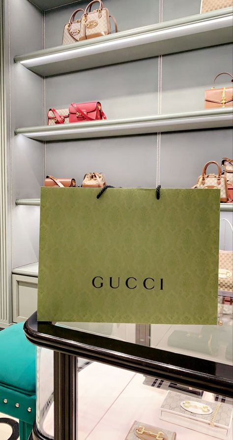 Gucci Store Aesthetic, Gucci Shopping Bag Aesthetic, Gucci Shopping Bag, Apple Watch Accessories Bands, Signage Board, All Planets, Gucci Shop, Gucci Store, Apple Watch Accessories