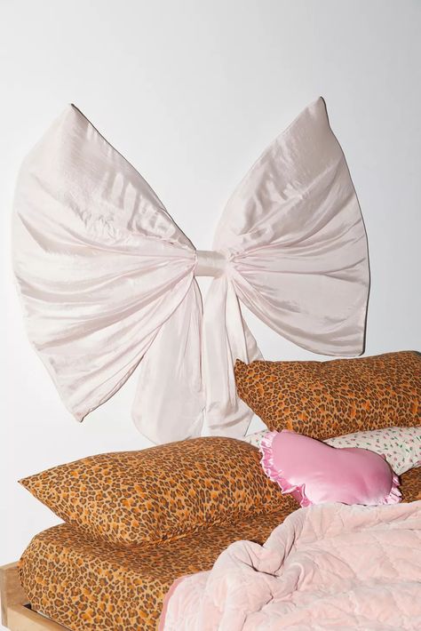 Bow Upholstered Floating Headboard | Urban Outfitters College Headboard, Floating Headboard, Pink Headboard, College Apartments, Apt Ideas, Pretty Room, Room Design Bedroom, Room Inspiration Bedroom, Apartment Room