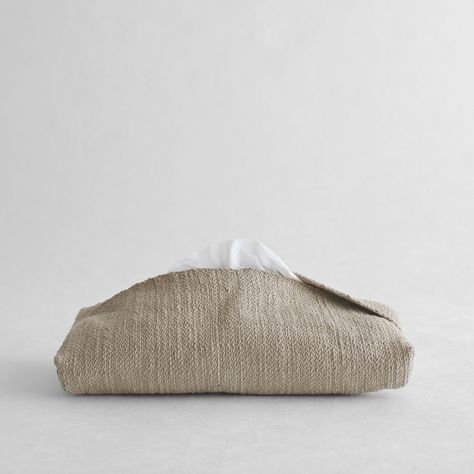 Tsuchiya | Dofu Tissue Case - Grey - Analogue Life Olive Oil Packaging, Hemp Bag, Tissue Case, Hemp Rope, Metal Words, Sporty And Rich, Nature Design, Tissue Boxes, Hand Spinning