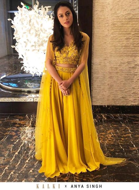 Outfit ideas for the bride for haldi ceremony.  #bridallehenga #embroideredlehenga #weddingwear #weddingoutfit #bridaloutfit #bridalwear #brides2019 #simplelehenga #haldioutfit #shaadisaga Mahendi Dress, Shrug Outfits, Haldi Wear, Ceremony Outfit, Haldi Ceremony Outfit, Haldi Dress, Haldi Outfits, Stylish Gown, Sangeet Outfit