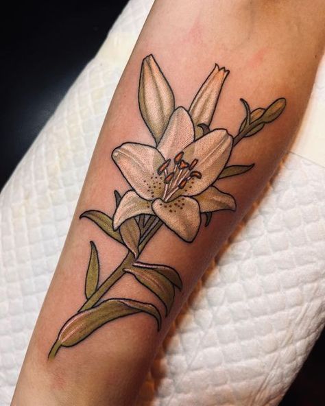 Lillies Tattoo, Lily Tattoo Design, African Tattoo, Lily Tattoo, Botanical Tattoo, Neo Traditional, Animal Tattoos, Lily Flower, Color Tattoo