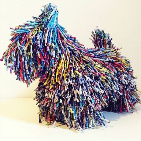 This is nothing like the papier mache we did in junior high. Scottish artist, Gosia Walton, takes the medium to epic level with her Scottie Dog sculptures. Each Scottie starts with a papier mache frame, and has added to it over 7,000 individually rolled pieces of newspaper from papers such as The Scotsman and Guardian. … Scotties Dog, Paper Mache Animals, Scotty Dog, Scottish Terriers, Paper Mache Sculpture, Paper Mache Art, Paper Mache Crafts, Newspaper Crafts, Scottish Artists