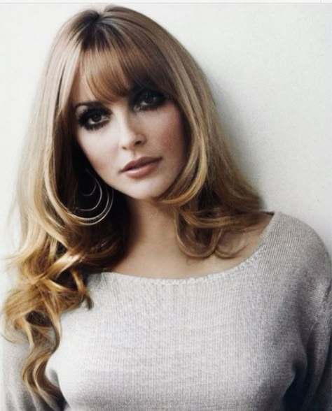 Klasik Hollywood, Jean Shrimpton, Sharon Tate, Longer Hair, Just Now, Acting Career, Beauty Icons, Vintage Glamour, Lip Color