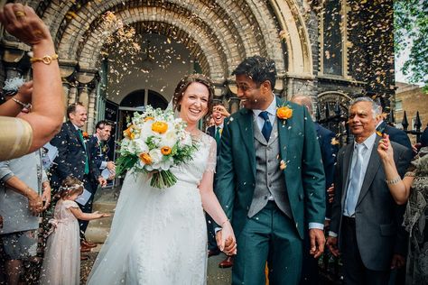 Colorful Anglo-Hindu Fusion Wedding With A Parade Of Indian Drummers - Bridal Musings Indian Fusion Wedding Decor, Photography Wedding Poses, Confetti Ideas, Wedding Urban, London Cathedral, Cultural Wedding, Barn Wedding Photos, Hindu Ceremony, Confetti Wedding