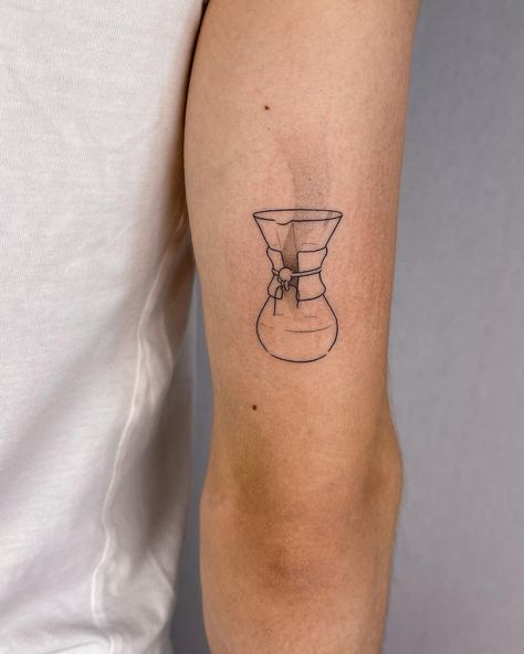 V60 Tattoo, Chemex Tattoo, Barista Tattoo, Delight Tattoo, Coffee Tattoo Ideas, Coffee Cup Tattoo, Illustrative Tattoos, Chemex Coffee, Coffee Tattoo