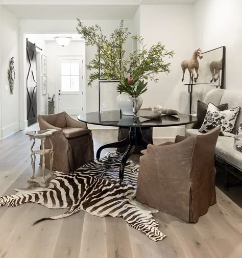 Zebra Rugs, Zebra Rug, African Interior Design, African Interior, Wall Decoration Ideas, Butterfly Wall Decor, Breakfast Nooks, Luxury Homes Interior, New Wall