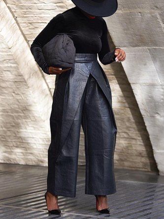 Tall Black Women Outfits, Day Party Outfit Black Women Fall, Leather Pants Cocktail Outfit, Creative Cocktail Attire, Fashion Outfits 2024, London Women Fashion, Street Style For Women, Dope Fashion Outfits, High Waisted Trouser Pants