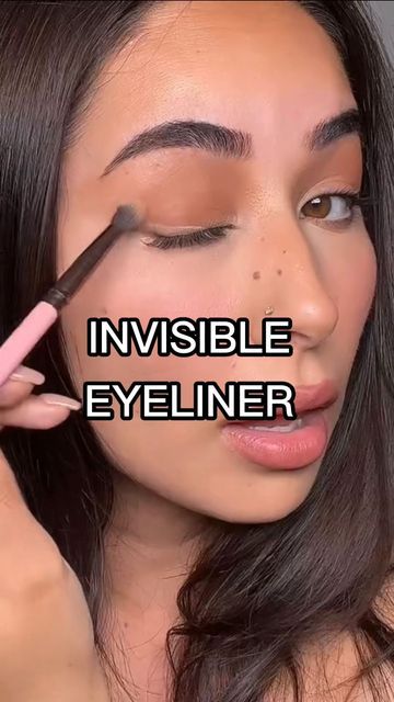 Frouzan M. 💄🇦🇫🇨🇦 on Instagram: "Invisible eyeliner?! So all you need is a brown eyeshadow and a concealer to create an invisible liner!? I had to try this for you!!! I did not think I’d like this but LOVE!!!! This was so easy, would you try it??? Concealer @hudabeauty #fauxfilter Brushes @morphebrushes Ariel eye brush + @maccosmeticscanada 263 angled brush #makeup #eyeliner #invisibleeyeliner #liner #linerandbrows #fineliner #wingeyeliner #eyelinertutorial #eyelineronfleek #motd #wakeupandm Invisible Eyeliner Trend, Invisible Eyeliner, Brush Makeup, Brown Eyeshadow, Angled Brush, Eyeliner Tutorial, Eye Brushes, Winged Eyeliner, Makeup Eyeliner