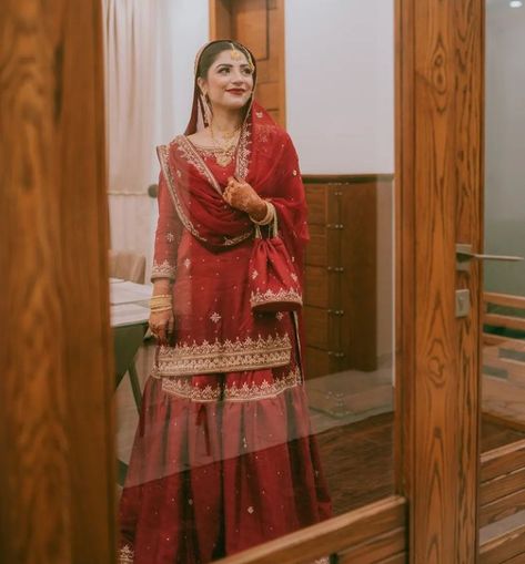 Red Sharara Bridal, Garara Design, Red Gharara, Valima Dress, Shadi Season, Bridal Gharara, Engagement Dress For Bride, Nikah Outfit, Hijabi Brides