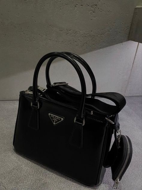 Prada Black Bag, Black Prada Bag, Black Designer Bags, Trending Bags, Purses Black, Prada Purse, Luxury Bags Collection, Fendi Bag, Girly Bags