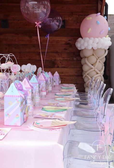 Candy Wonderland | CatchMyParty.com Candy Wonderland Party Ideas, Candy Land 1st Birthday Party, Pastel Candy Birthday Party, Candy Theme Birthday Party Decorations, Pastel Candyland Birthday Party, Candy Party Table, Candy Shop Party, Bubbles Party, Candy Wonderland