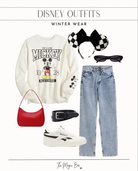 Disney Outfits Winter Women, Disneyland In November Outfits, Disney World Outfits Winter Cold Weather, Pack With Me For Disney, November Disney World Outfits, 90s Disney Outfits, Disneyland Paris Outfit Winter, Winter Disneyland Outfit, Winter Disney World Outfits