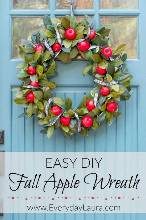 Fall Apple Wreath Diy, Apple Wreaths For Front Door Diy, Apple Decor Diy, Fall Decor With Apples, Apple Wreaths For Front Door, September Wreath Ideas, Apple Fall Decor, Apple Decorations For Fall, Apple Crafts For Adults