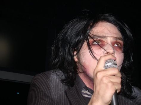 Gerard Way Gerald Way, Bob Bryar, Emo Phase, Emotional Stability, I Love Mcr, Frank Iero, Me As A Girlfriend, Gerard Way, My Chemical