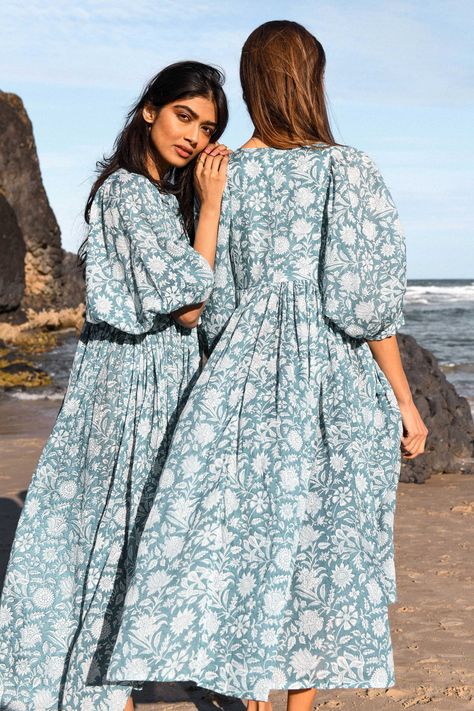 Loose Midi Dress, Patterned Midi Dress, Boho Summer Dresses, Dress Sleeve Styles, Langer Rock, Statement Dress, V Neck Midi Dress, Midi Dress Casual, Vintage Inspired Dresses