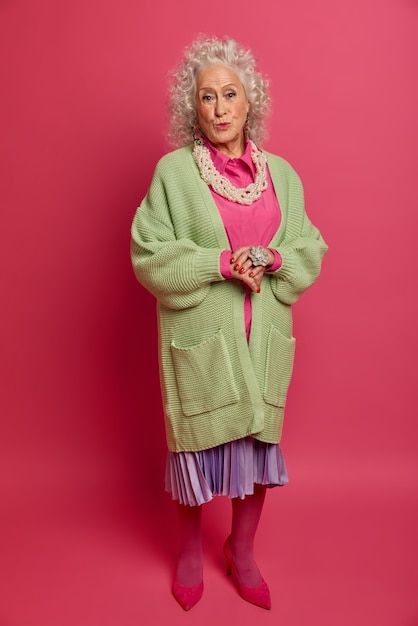 Elderly Clothes, Old Lady Clothes, Old Lady Fashion, Old Lady Dress, Grandma Clothes, Grandma Fashion, Elderly Woman, Stylish Photo, Stylish Photo Pose