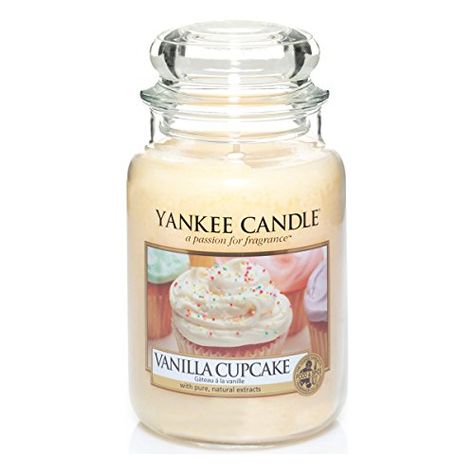 Vanilla Cupcakes, Bougie Cupcake, Yankee Candle Vanilla, Cupcake In A Jar, Yankee Candle Scents, Cupcake Candle, Candle Vanilla, Food Candles, Large Jar