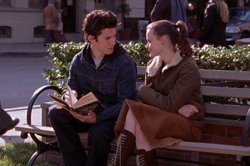 23 Things Everyone Who Grew Up A Book Nerd Will Understand Jess Rory, Rory Jess, Jess And Rory, Rory And Jess, Team Jess, Halloween Quotes Funny, Oy With The Poodles Already, Team Logan, Oy With The Poodles