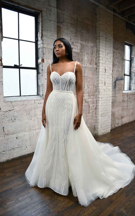 2023 Wedding Gowns, Art Deco Wedding Dress, Deco Wedding Dress, 1920s Wedding Dress, Martina Liana Wedding Dress, White Bridal Dresses, Nye Wedding, Martina Liana, Kleinfeld Bridal