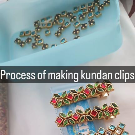 RK RainbowKnots on Instagram: "Grab kundan alligator clip according to your outfit Dm to order #silkthreadbangles #bridalbangles #hairclip #scrunchies #hairaccessories #jewellery" Kundan Alligator Clip, Alligator Clips Diy, Kundan Hair Clips, Kundan Clips, Silk Thread Bangles Design, Silk Bangles, Thread Bangles Design, Diy Hair Accessories Ribbon, Kundan Bangles