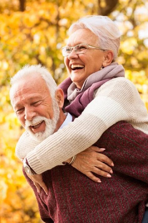 Happy Marriage, Older Couple Photography, Vieux Couples, John Mactavish, Relationships Tips, Old Couples, Cadeau Couple, Dancing In The Rain, Couples In Love