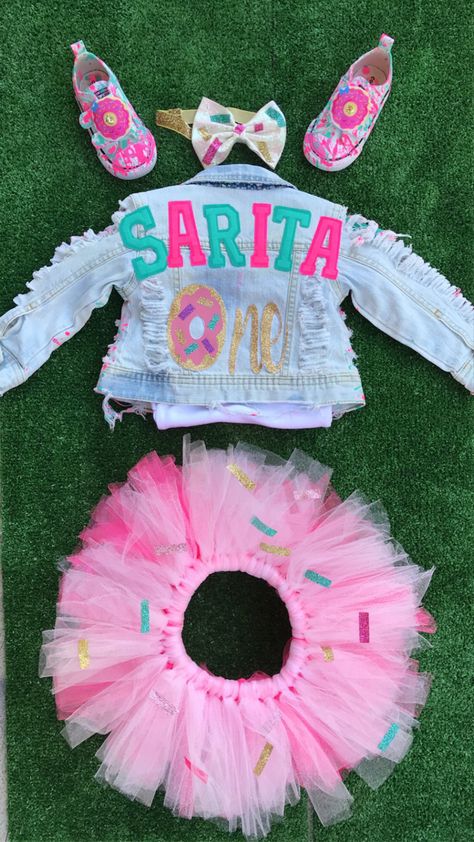 Custom Kids Clothes, Art Birthday Cake, Baby Birthday Outfit, Kid Birthday Outfits, Custom Jean, Kids Jeans Jacket, Diy Bling, Custom Jean Jacket