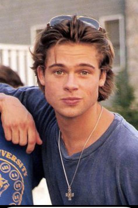 Hairstyle 90s, Brad Pitt Pictures, Brad Pitt Style, Brad Pitt Hair, 2000s Hair, 90s Haircuts, Men 90s, 90s Men, Aria Montgomery