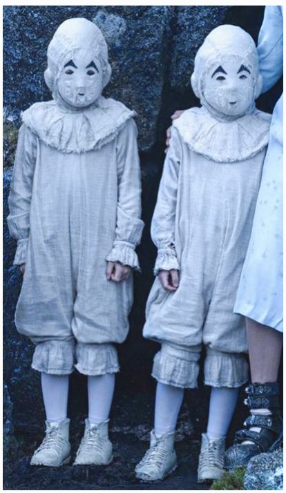 Twins Costume Ideas, Best Diy Costumes, Crafts Holiday, Miss Peregrine, Peculiar Children, Home For Peculiar Children, Costume Diy, Peregrine, Best Diy