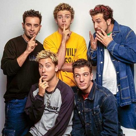 Justin Timberlake Nsync, Chris Kirkpatrick, Jc Nsync, Y2k Mens, 90s Boy Bands, Famous Guys, Jc Chasez, People Screaming, Joey Fatone