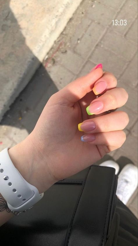 Micro french nails 2023 #nails #nailart #nailpolish #fashion #tips #nailsofinstagram #french #frenchnails #tricks #beautyblog French Nails 2023, Nail Steps, Micro French Nails, Hair Growth Hacks, Easy Hair Hacks, Slow Hair Growth, 2023 Nails, Gel Nails Diy, Grunge Nails